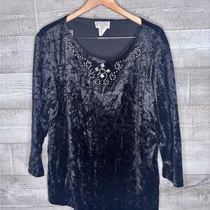 Pado California Black Velvet Women's Top with Embellished Neckline